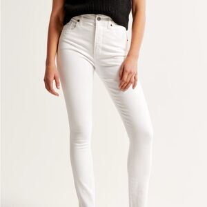 White Abercrombie skinny jeans 24 00s